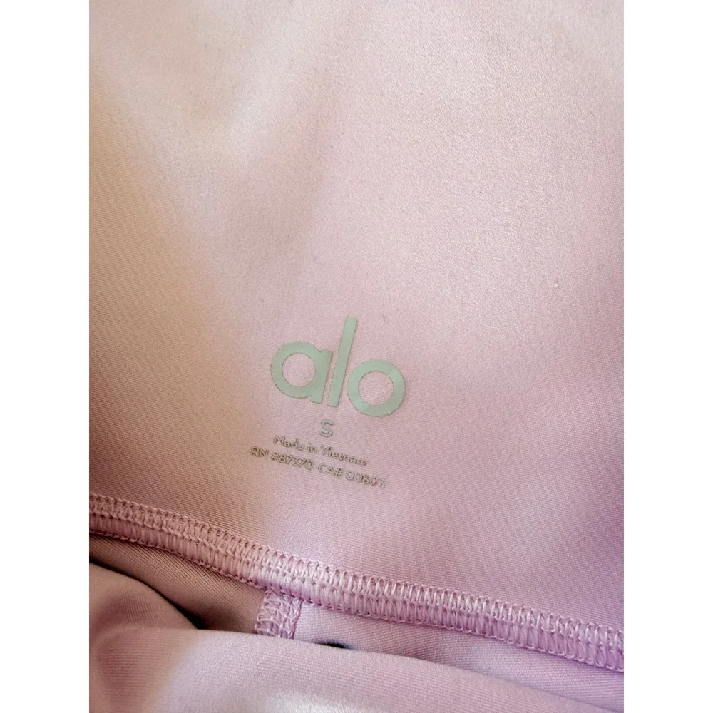 Alo Yoga 7/8 High-Waist Airlift Leggings in a soft pink color Size Small